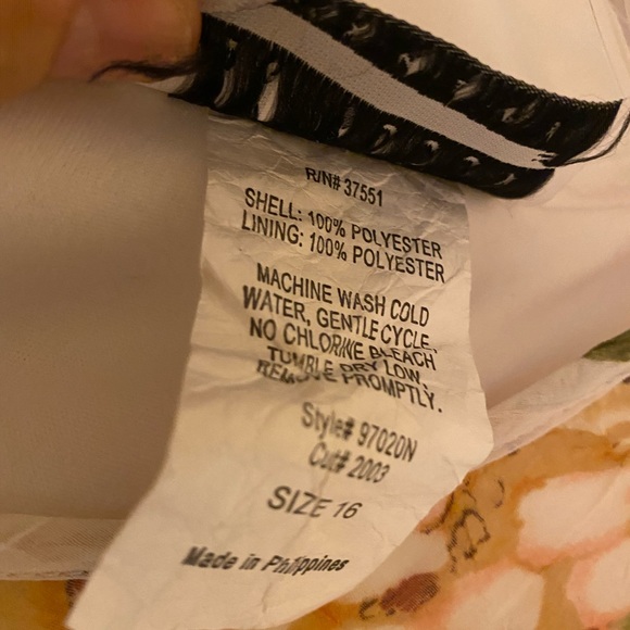 En Focus Studio Women’s sz 16 Floral Sleeveless Long Dress & attached under slip - Picture 9 of 11